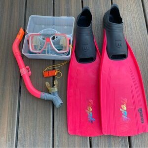 Mares Tropic Snorkel Fins & Amico Snorkel & Mask Set - hot pink